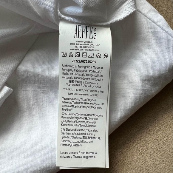 Moschino shirt . - Picture 5 of 5